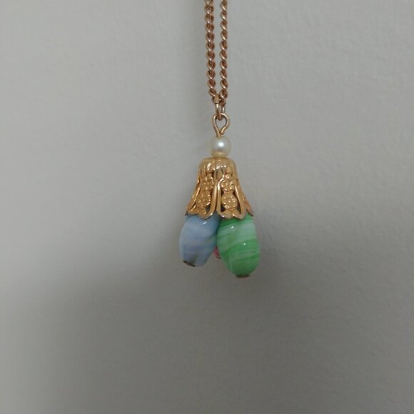 Short gold necklace with blue pink green pendant - Picture 3 of 11